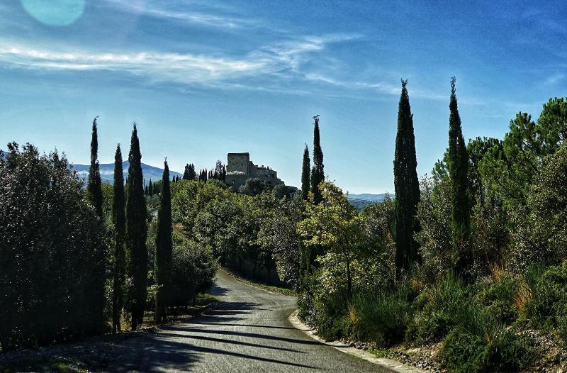 מונטלצ'ינו Castello Di Velona, Resort Thermal Spa & Winery מראה חיצוני תמונה